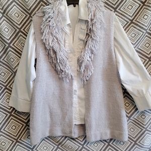 Light Gray Fringed Sweater Vest - L